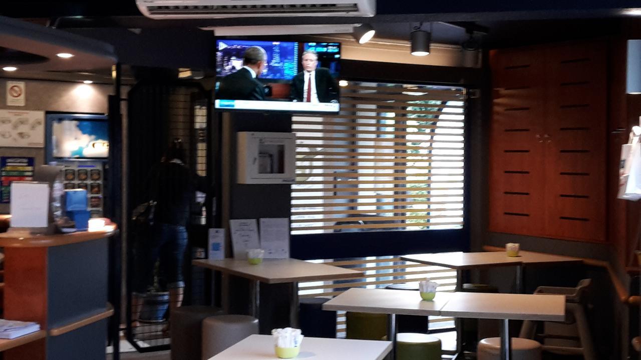 Ibis Budget St Gratien - Enghien-Les-Bains サン・グラティアン エクステリア 写真